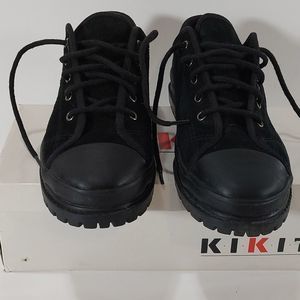 Vintage 90s KIKIT Women's Black Suede Lace Up Sneakers sz8M